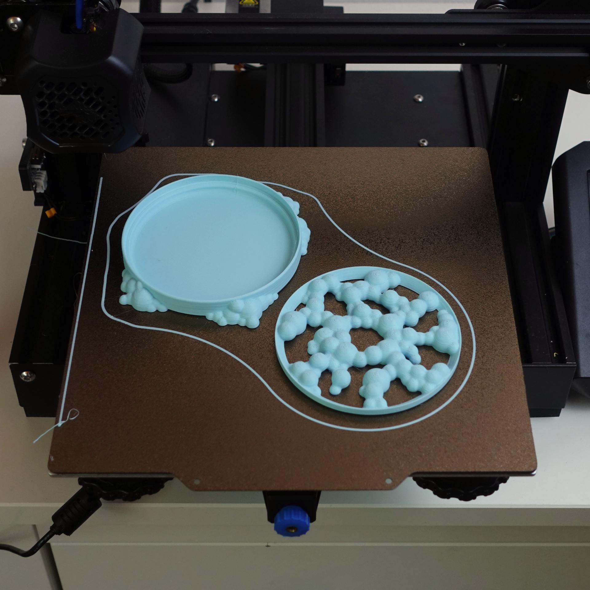 Bubble Soap Dish with Drainage: Modern Bathroom Accessory by Gazzaladra