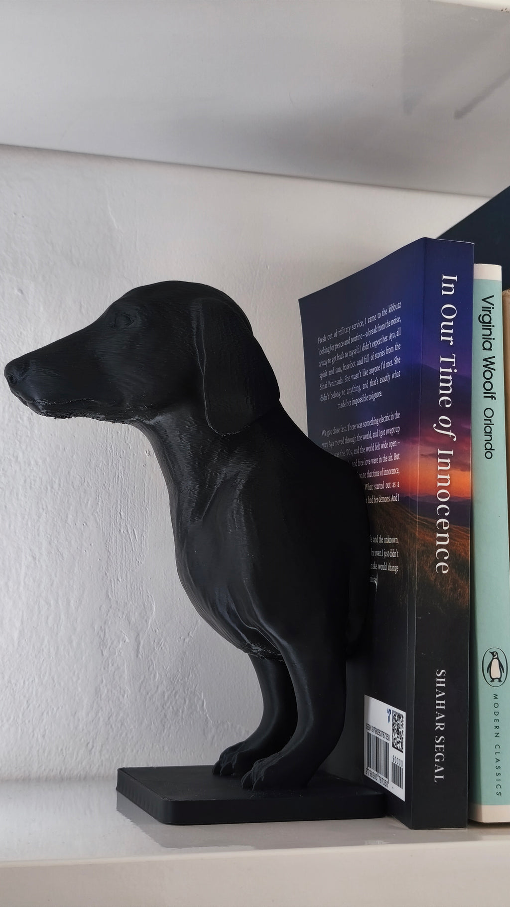 Two-Piece Dog Bookend Set – Modern Animal-Shaped Book Holders | Perfect Gift for Dog Lovers & Home Decor Enthusiasts