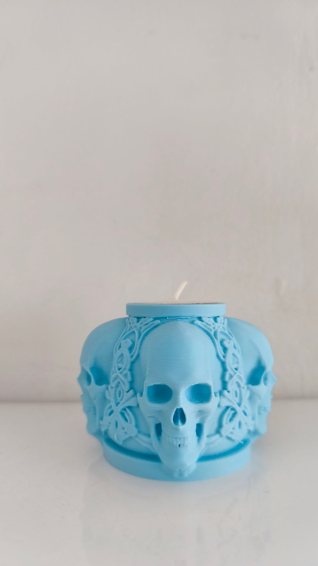 Skull Candle Holder – Gothic Decor, Halloween Centerpiece, 3D Printed Candle Stand, Horror Gift