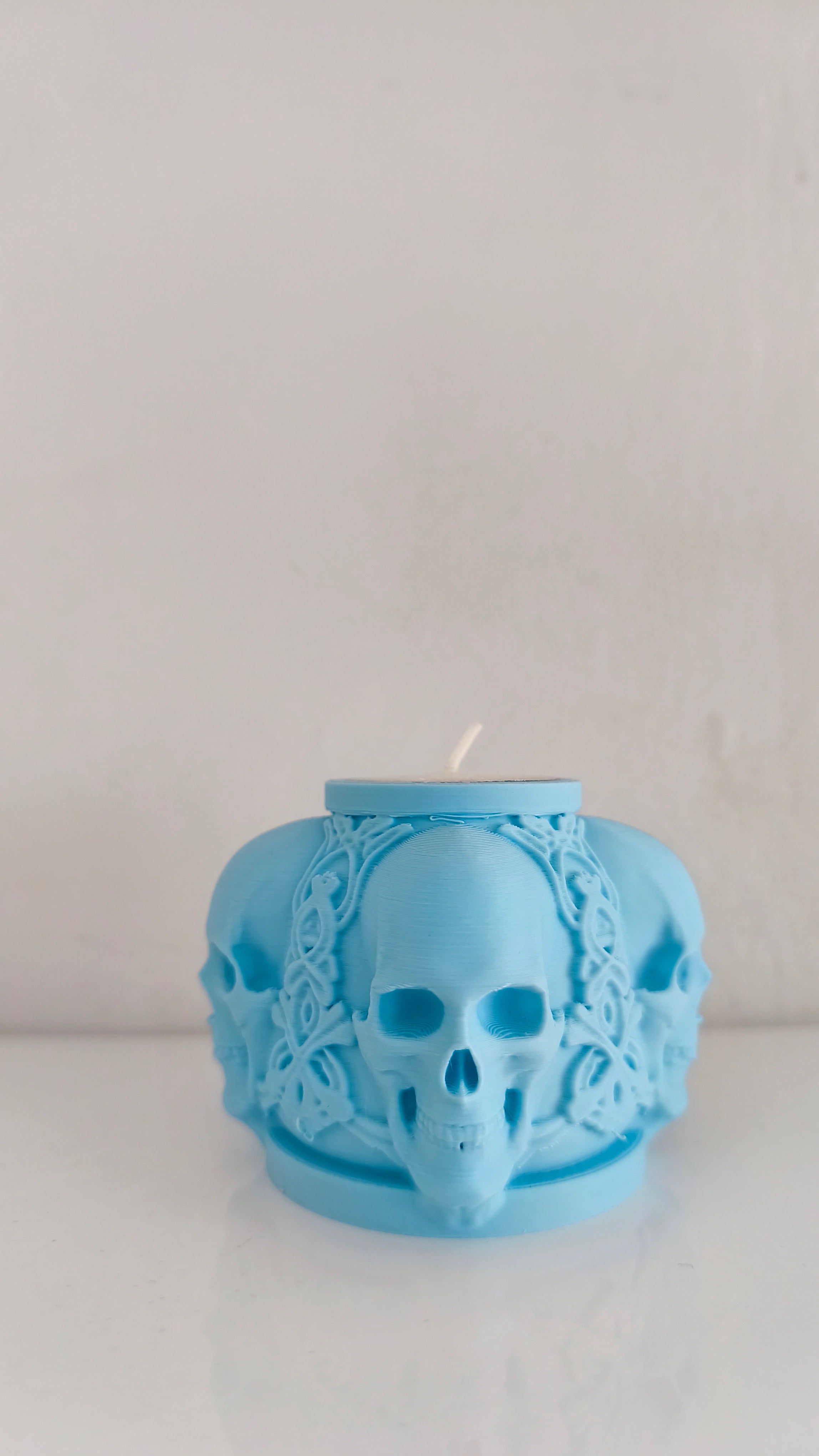 Skull Candle Holder – Gothic Decor, Halloween Centerpiece, 3D Printed Candle Stand, Horror Gift