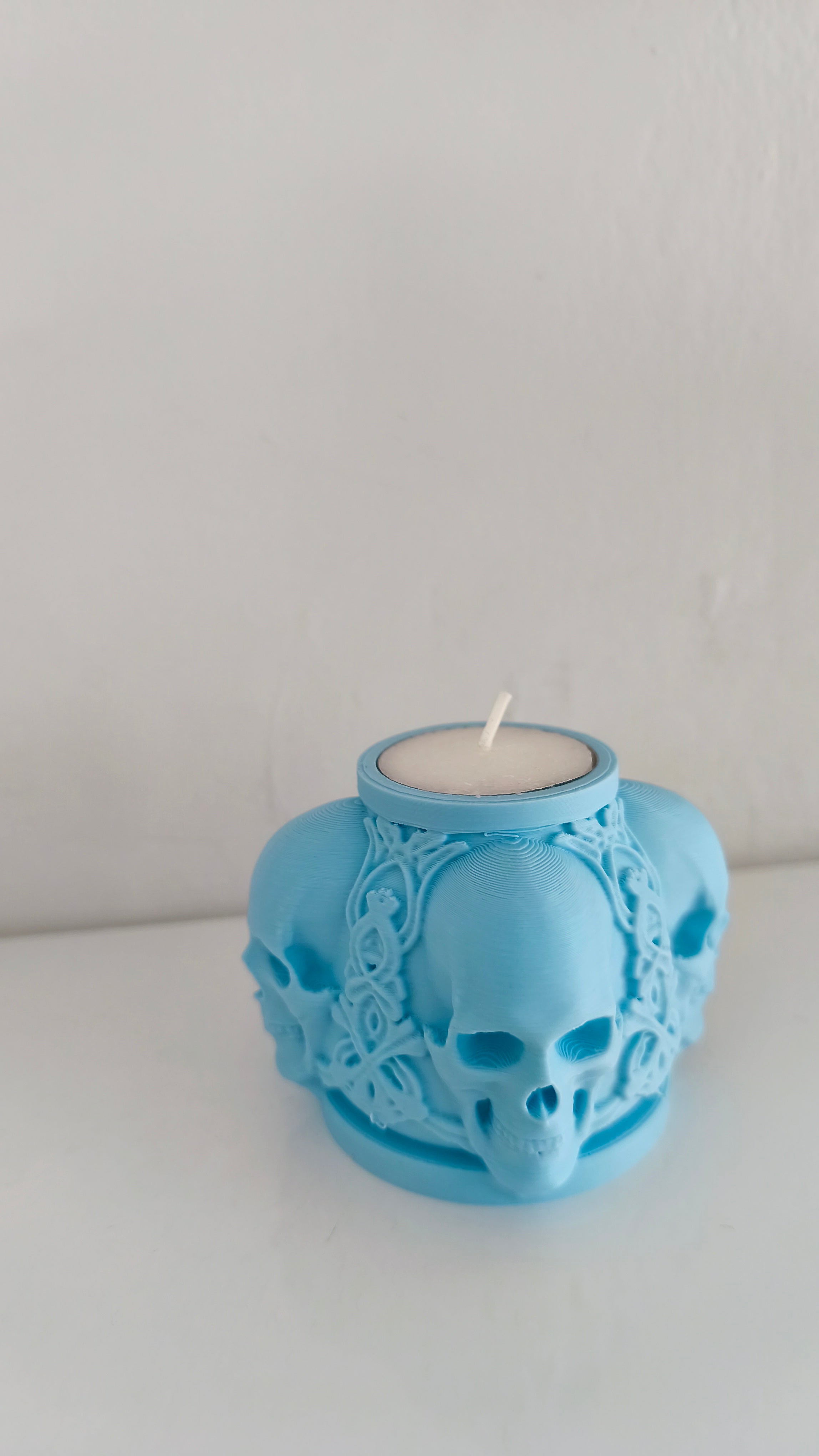 Skull Candle Holder – Gothic Decor, Halloween Centerpiece, 3D Printed Candle Stand, Horror Gift