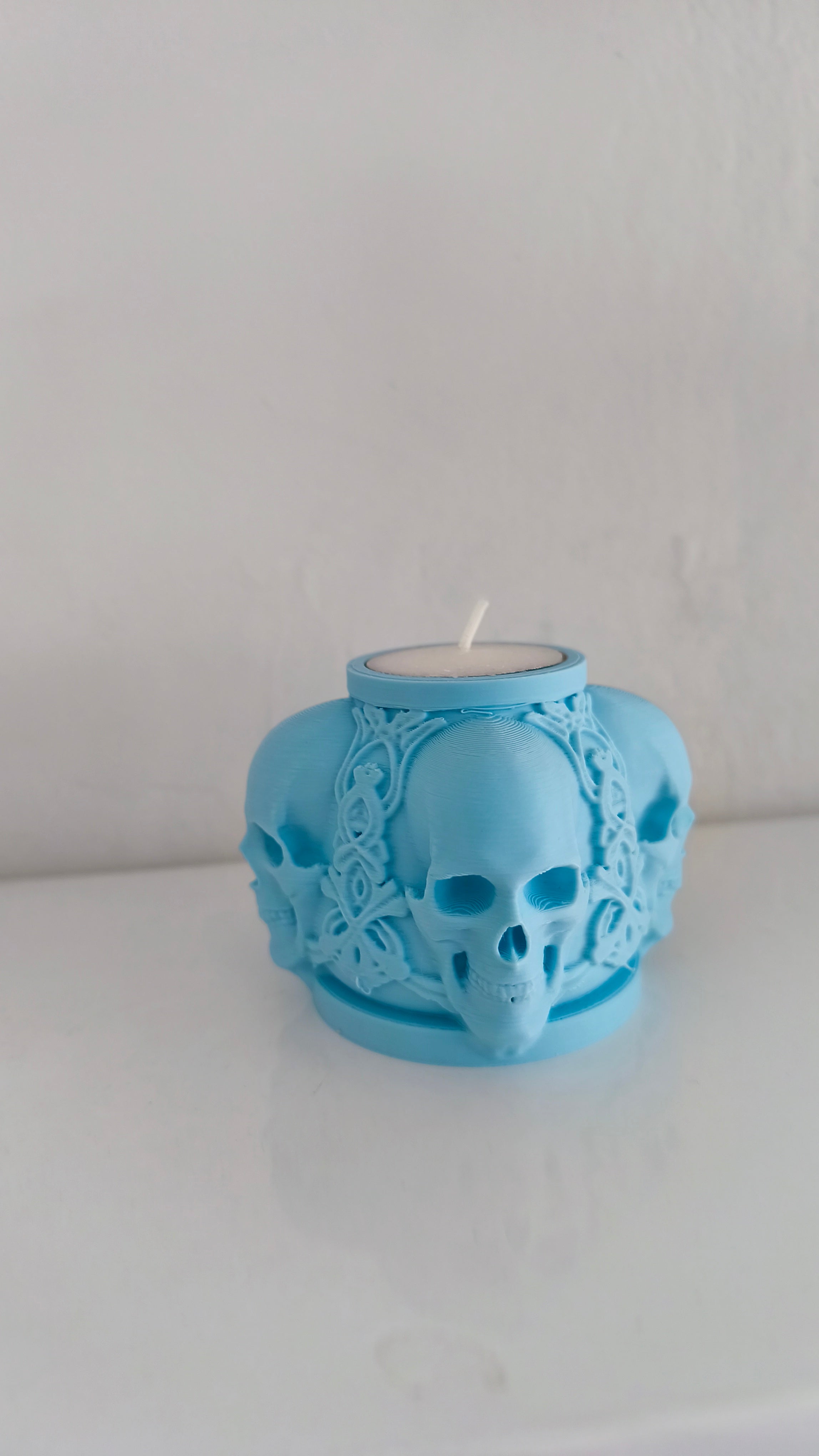 Skull Candle Holder – Gothic Decor, Halloween Centerpiece, 3D Printed Candle Stand, Horror Gift