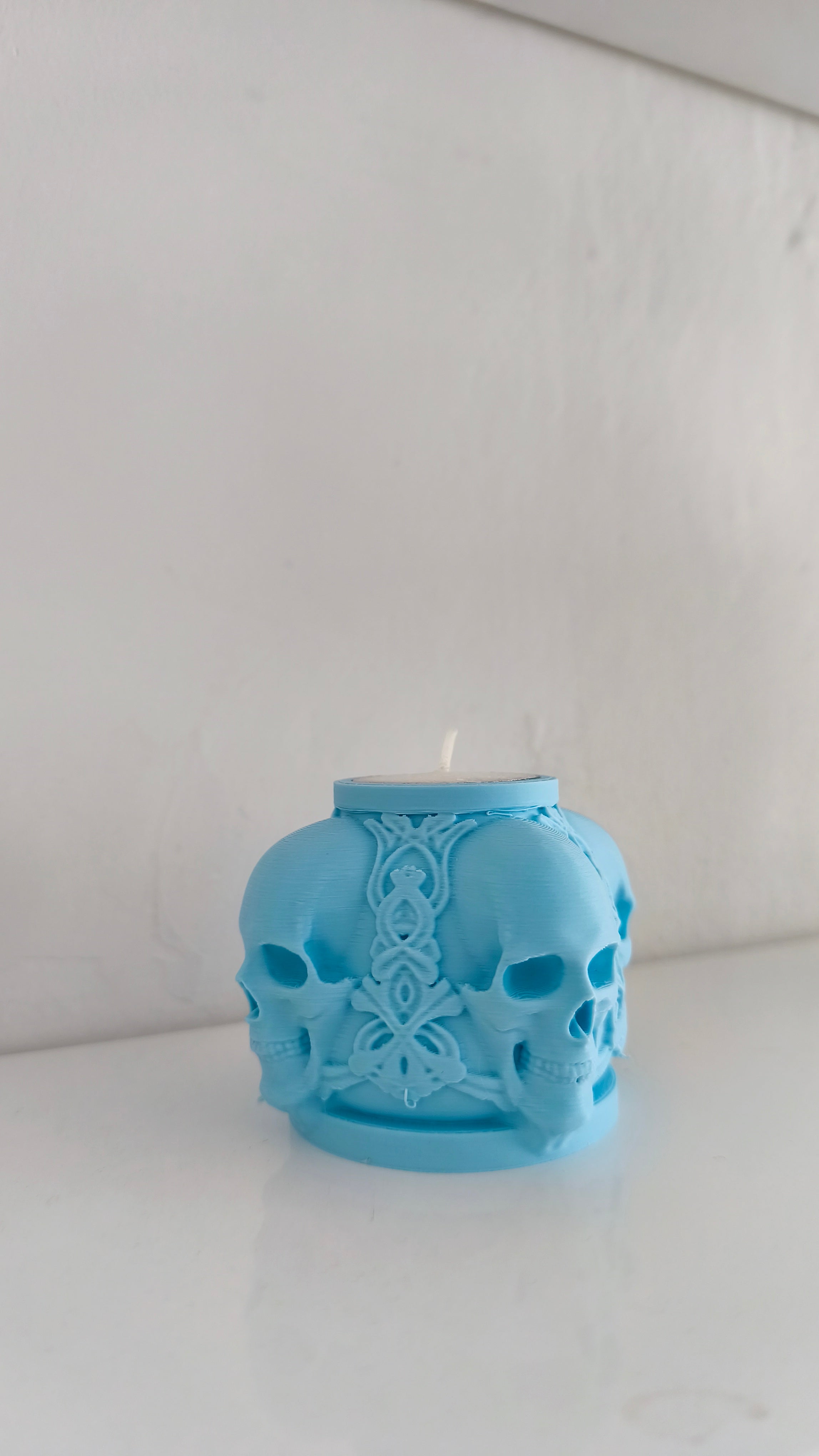 Skull Candle Holder – Gothic Decor, Halloween Centerpiece, 3D Printed Candle Stand, Horror Gift