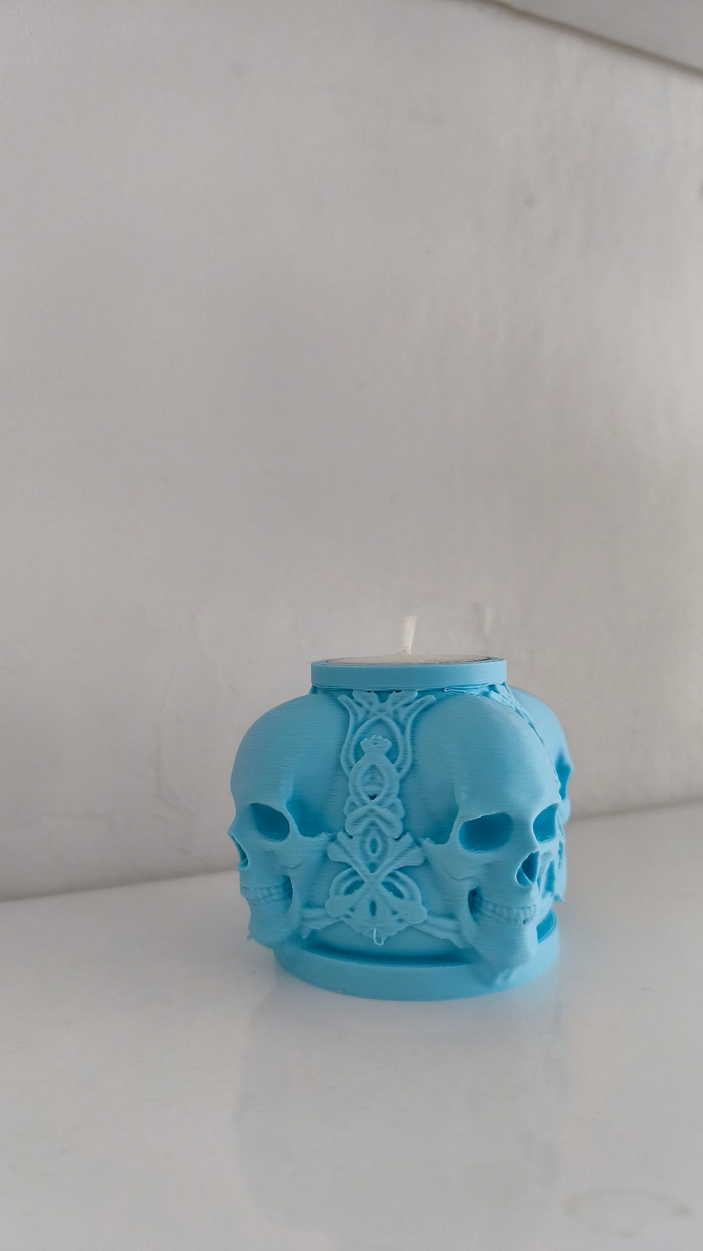 Skull Candle Holder – Gothic Decor, Halloween Centerpiece, 3D Printed Candle Stand, Horror Gift