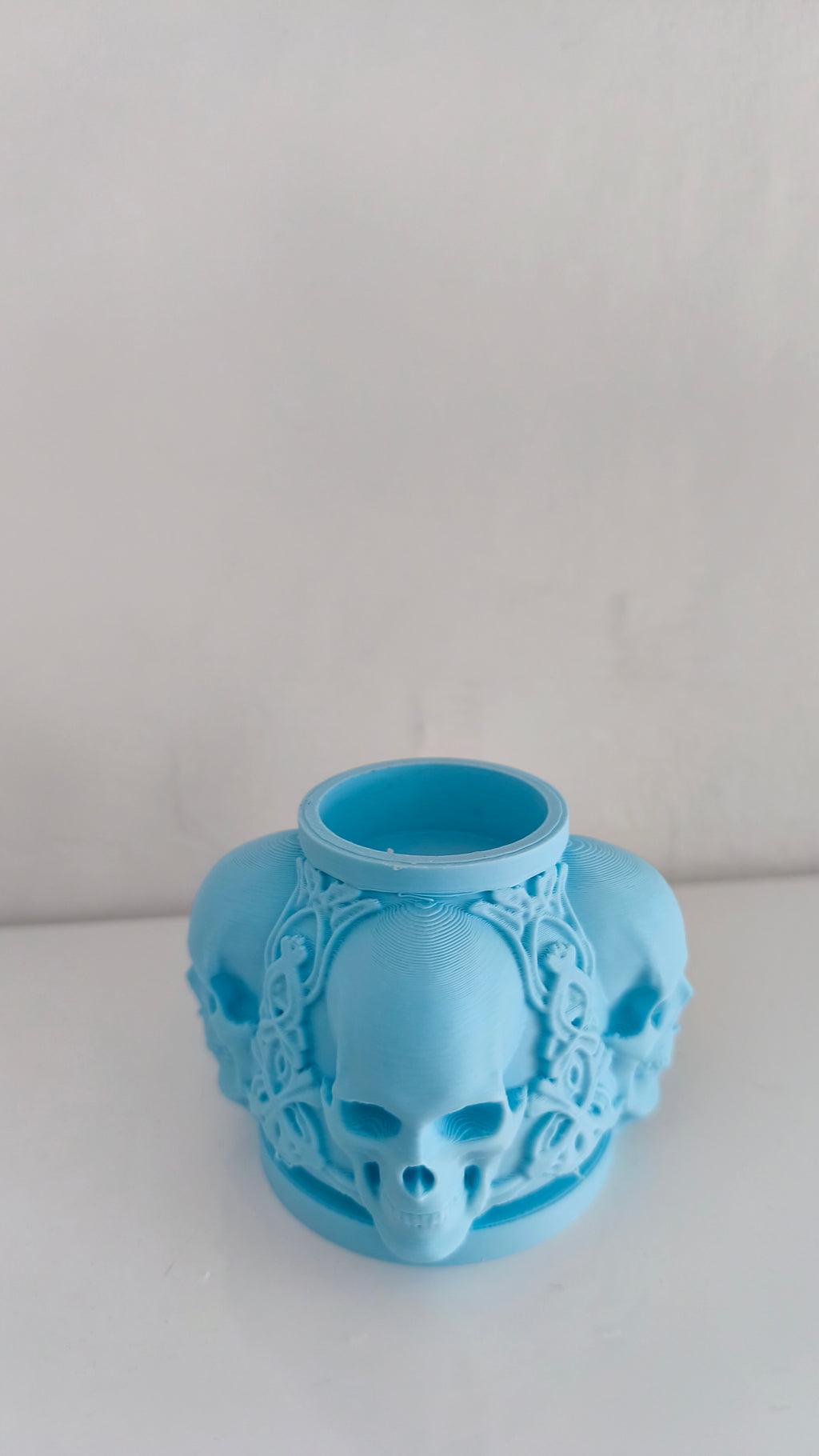Skull Candle Holder – Gothic Decor, Halloween Centerpiece, 3D Printed Candle Stand, Horror Gift