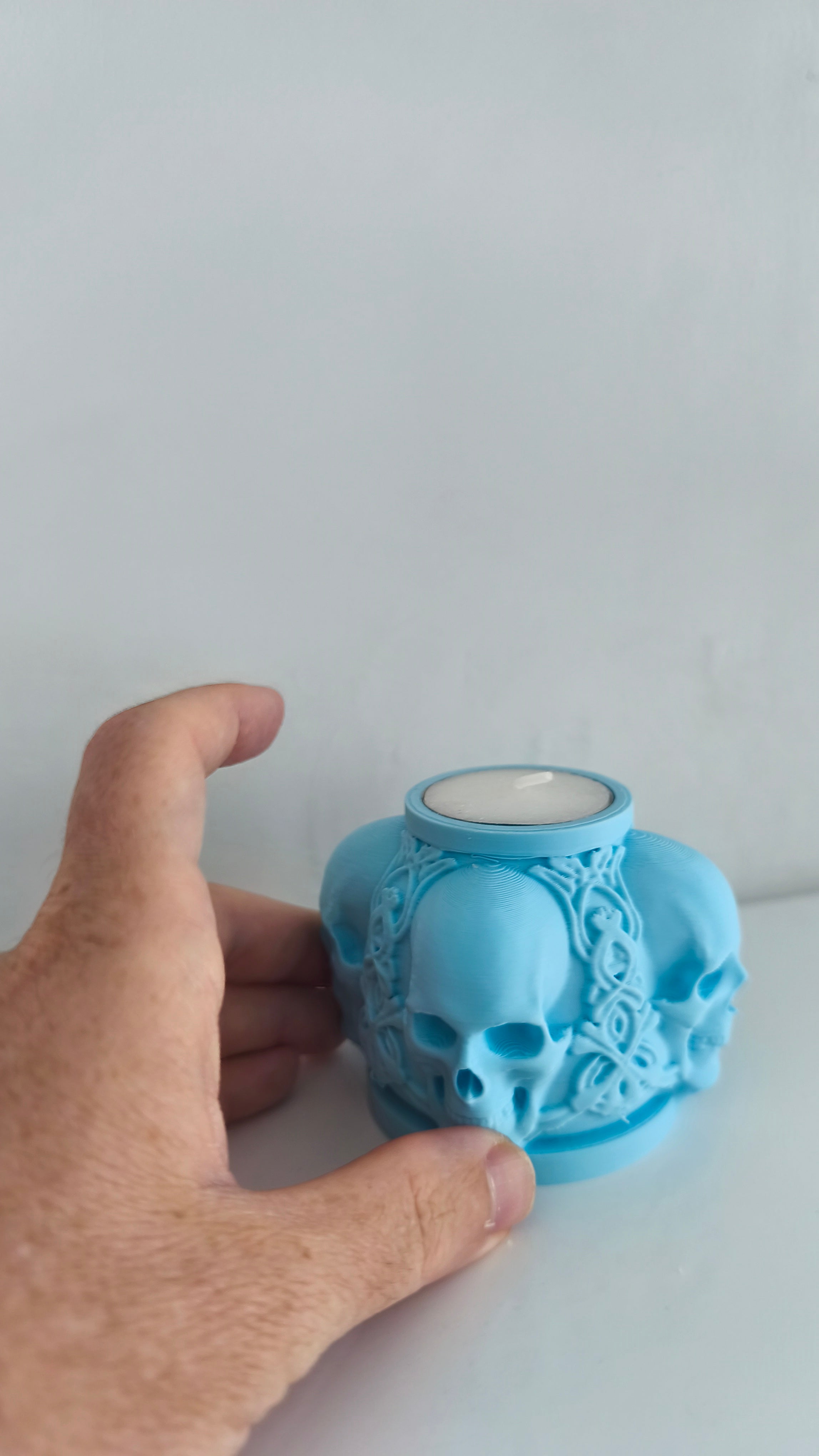 Skull Candle Holder – Gothic Decor, Halloween Centerpiece, 3D Printed Candle Stand, Horror Gift