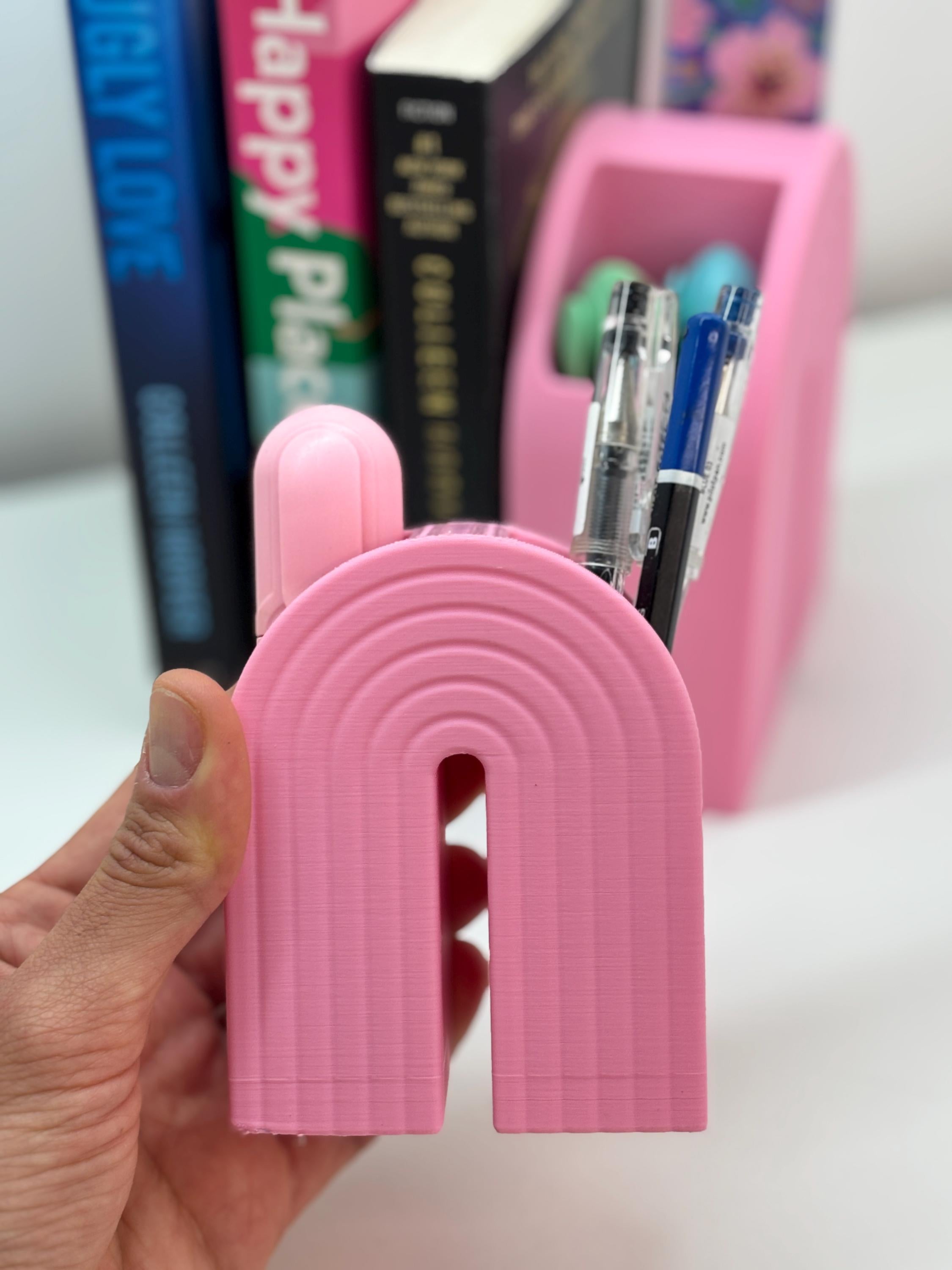 Rainbow Bookend with Hidden Storage – Colorful 3D Printed Shelf Organizer